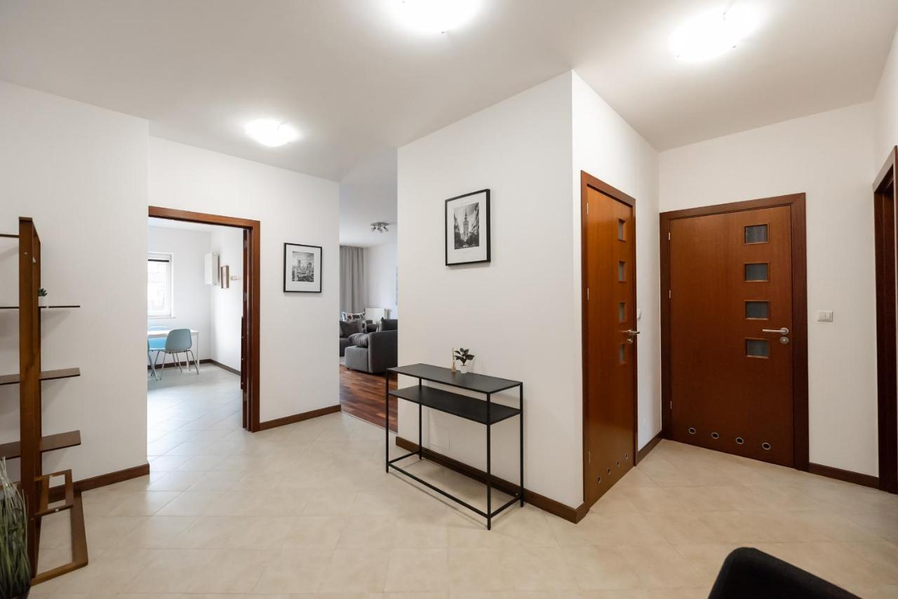 Wola Sunset Apartment Free Parking Варшава Екстериор снимка