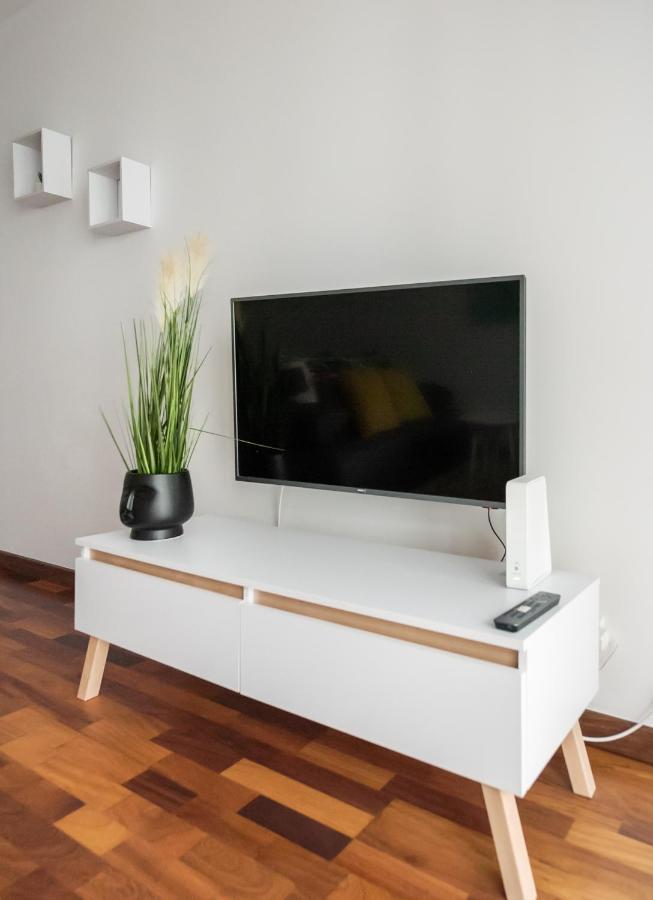 Wola Sunset Apartment Free Parking Варшава Екстериор снимка