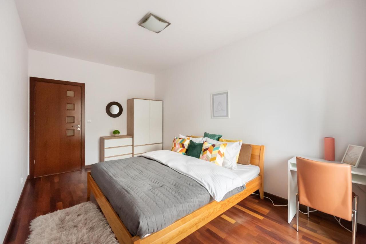 Wola Sunset Apartment Free Parking Варшава Екстериор снимка